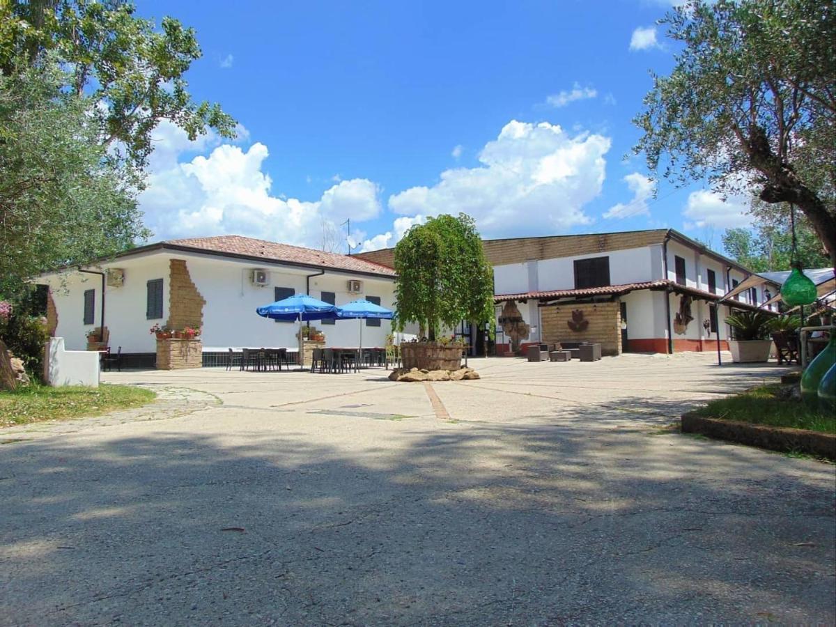 Bed and Breakfast Casale Rurale San Marco Evangelista Екстер'єр фото