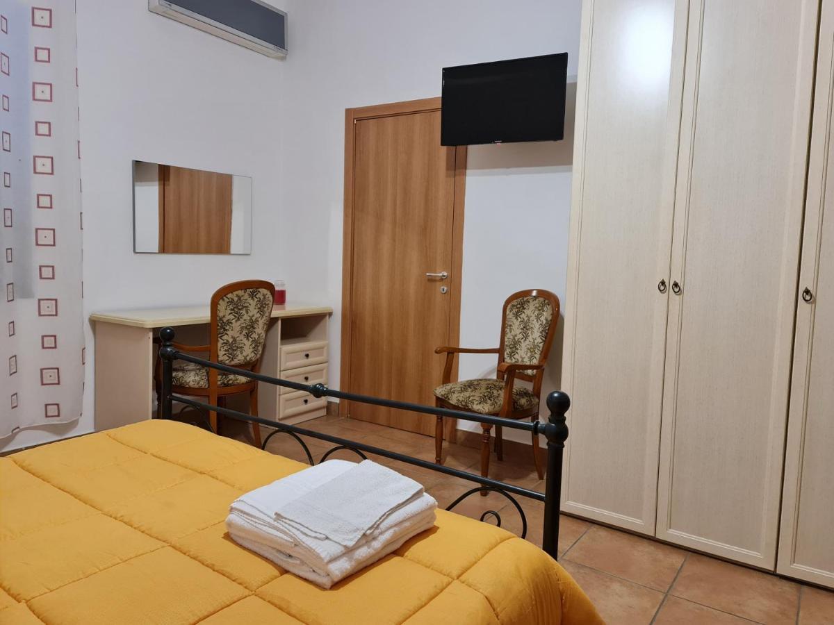 Bed and Breakfast Casale Rurale San Marco Evangelista Екстер'єр фото