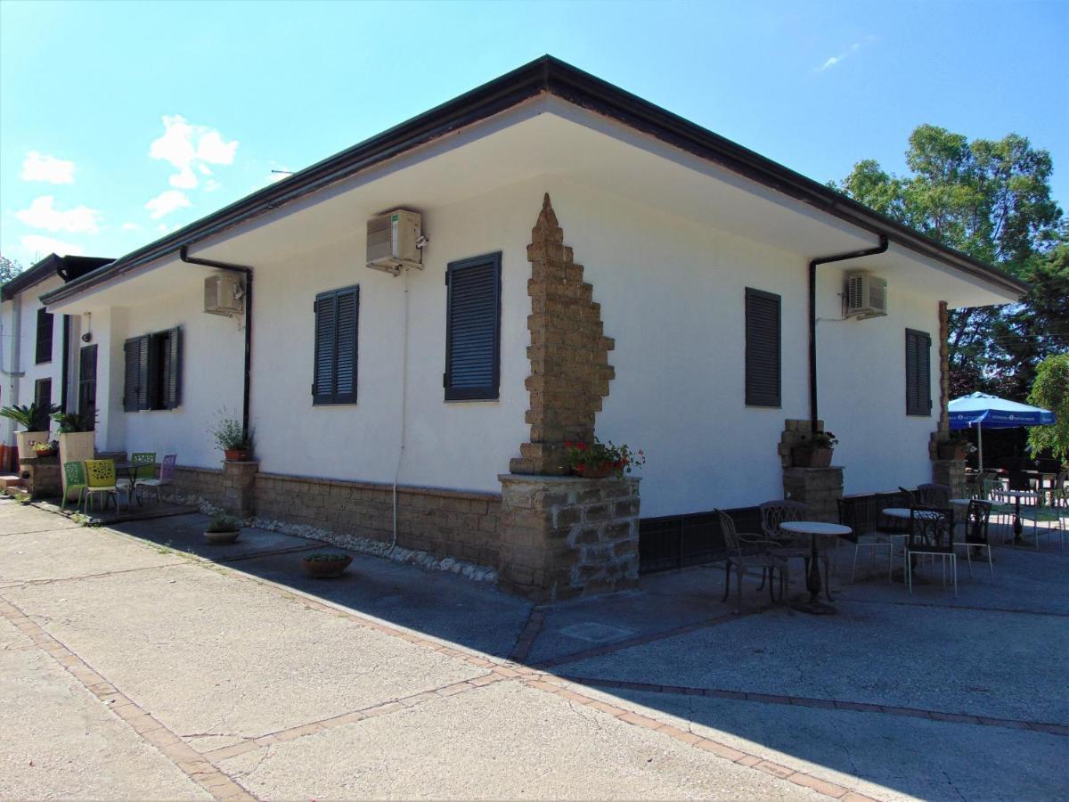 Bed and Breakfast Casale Rurale San Marco Evangelista Екстер'єр фото