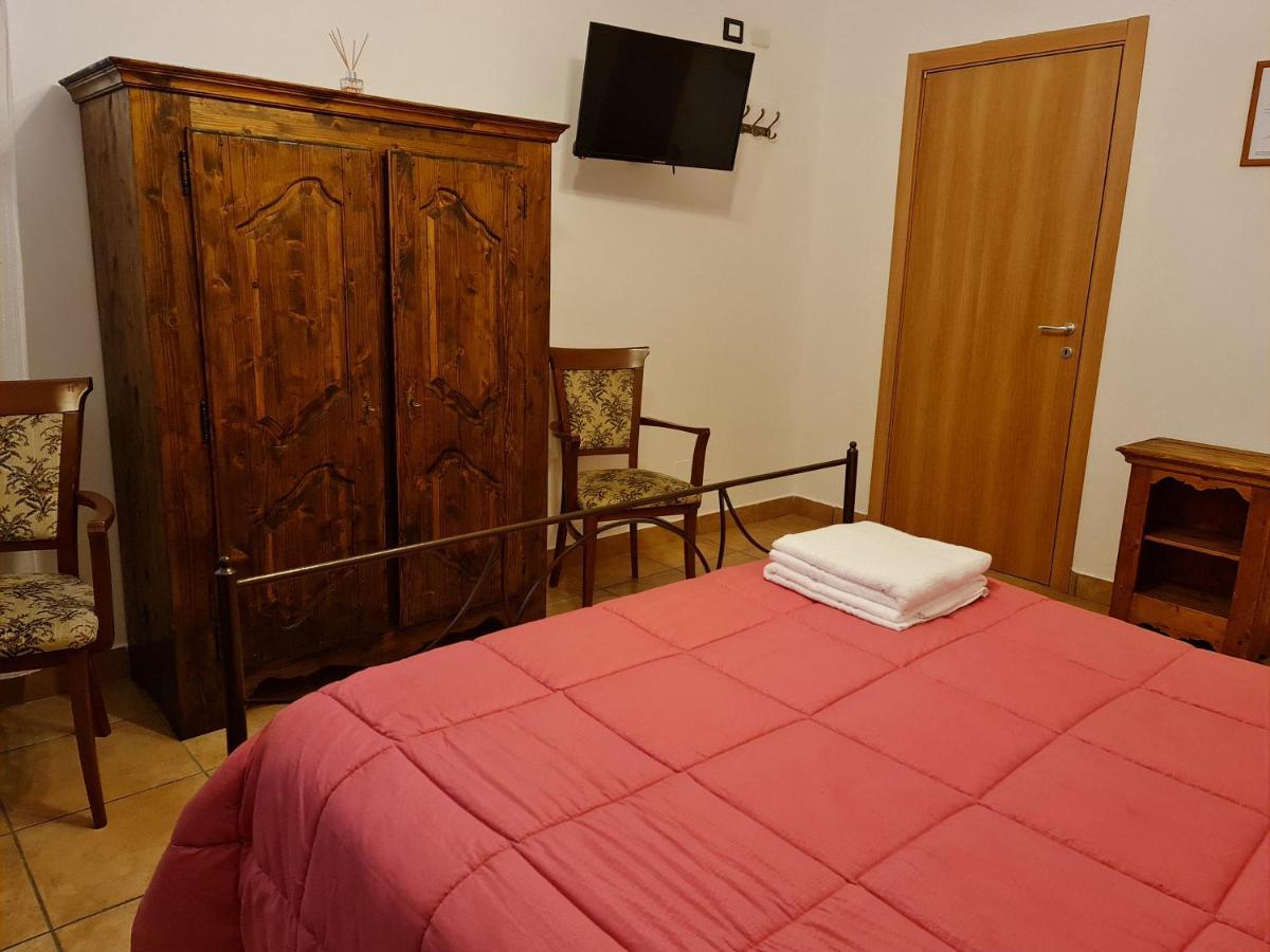Bed and Breakfast Casale Rurale San Marco Evangelista Екстер'єр фото